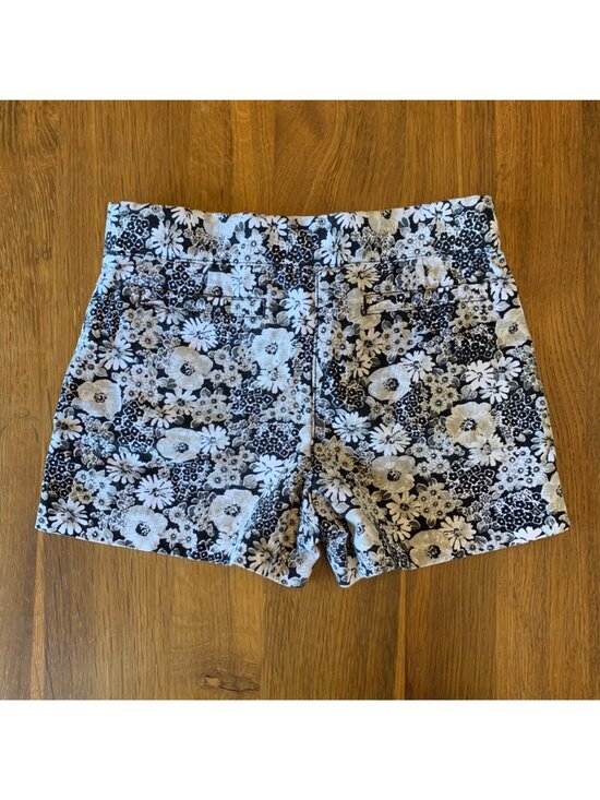 JANIE & JACK Monochrome Shorts Girls 5 5T Floral Black White Canvas Toddler Girl - Picture 2 of 5